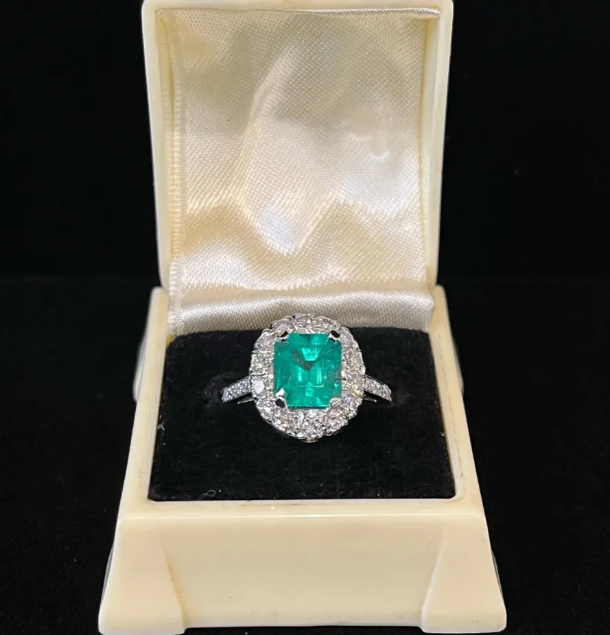 1950s 2.10ct Emerald Cluster Ring