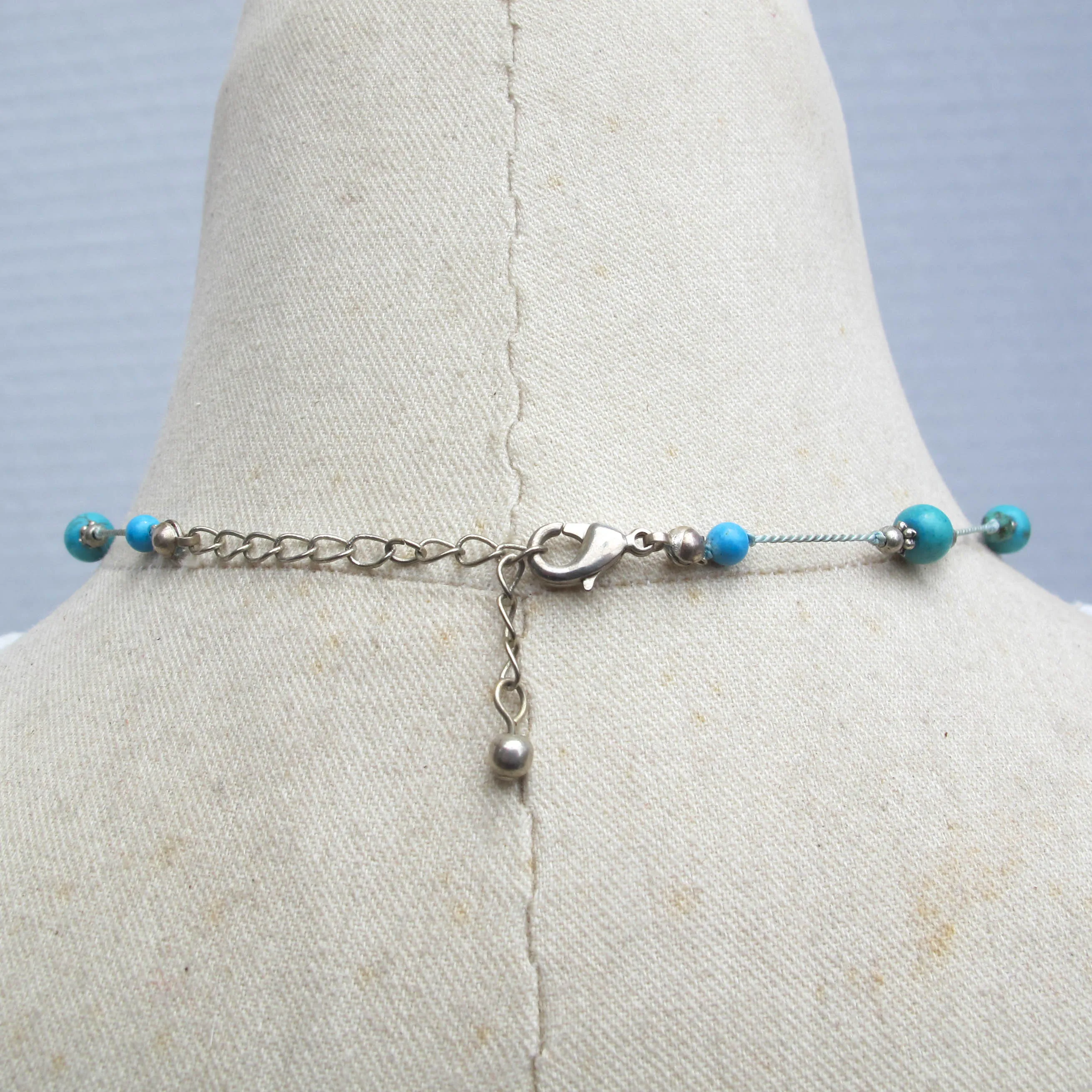 Turquoise Magnesite Hand-Knotted Floating Design Necklace